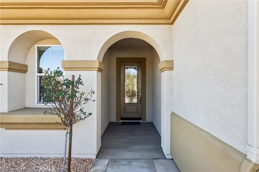 5405 Paseo Famosa, Hemet, California 92545 home-pic-4