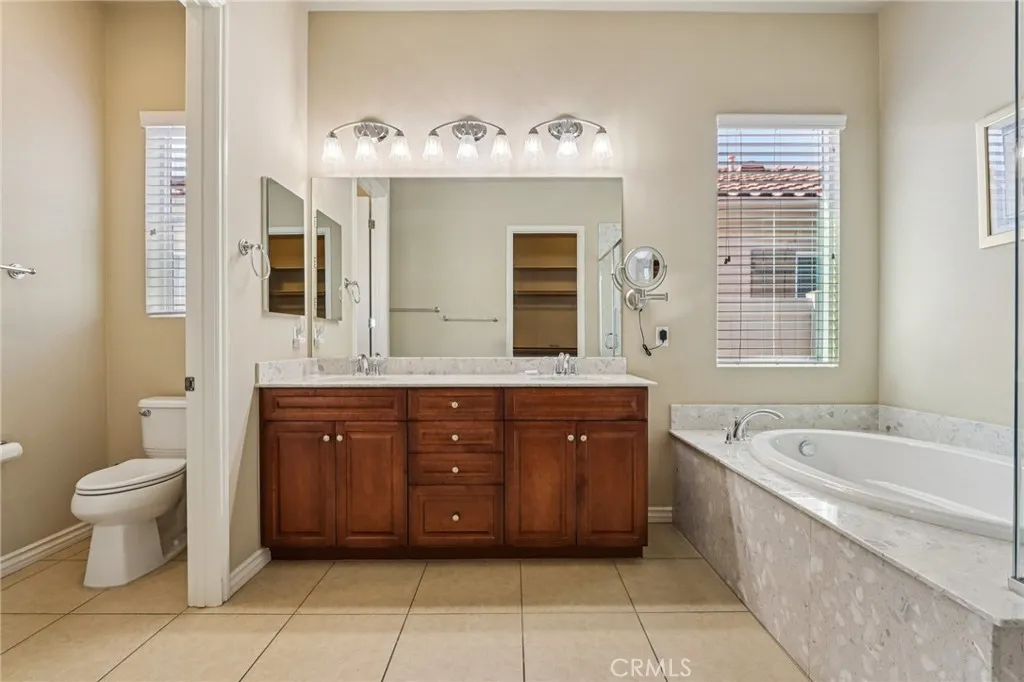 5405 Paseo Famosa, Hemet, California 92545 home-pic-19