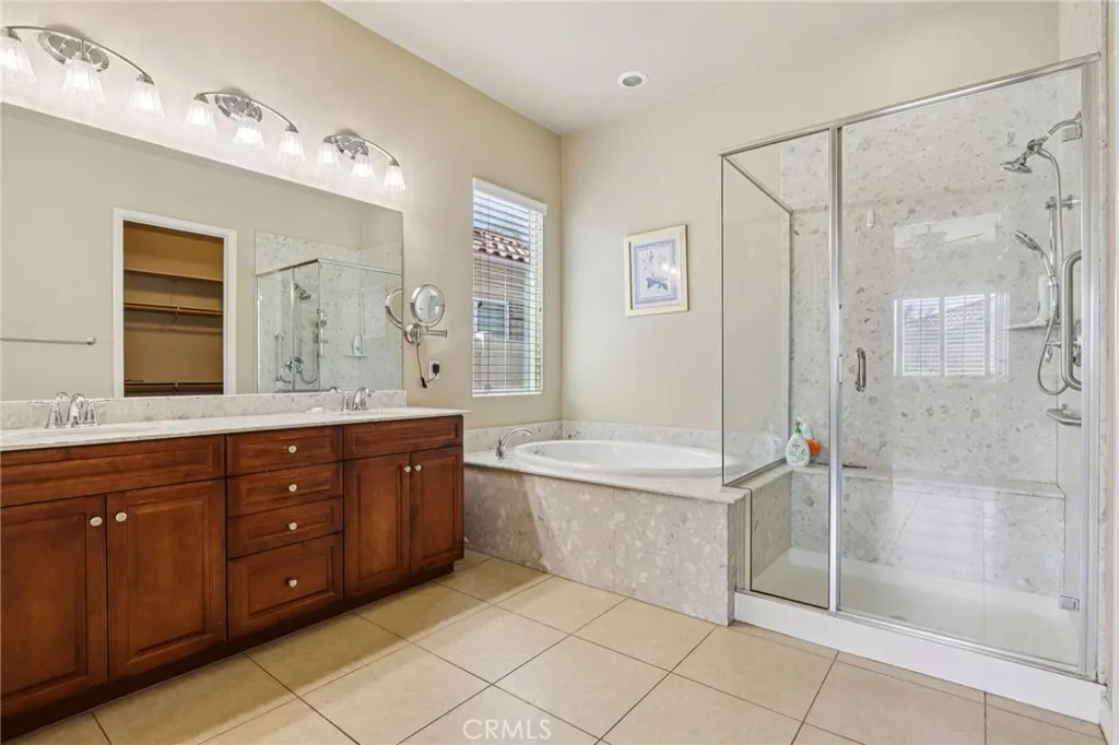 5405 Paseo Famosa, Hemet, California 92545 home-pic-18