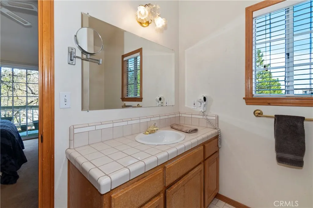 28223 North Bay, Lake Arrowhead, California 92352 home-pic-19