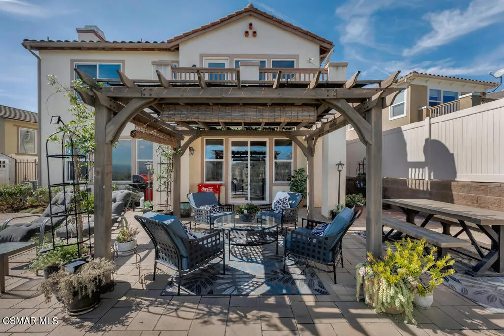 887 Coronado Circle, Santa Paula, California 93060 home-pic-41