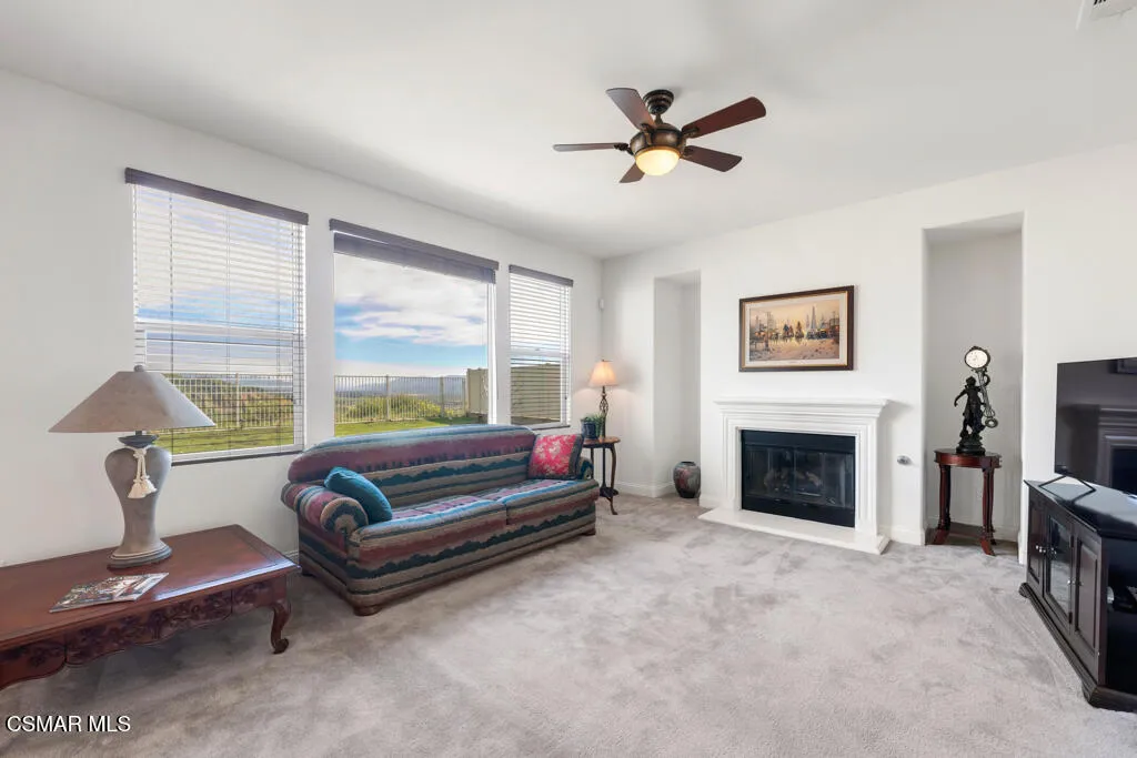 887 Coronado Circle, Santa Paula, California 93060 home-pic-13