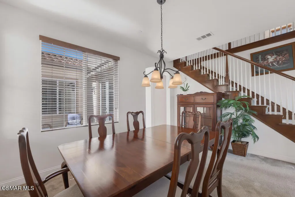 887 Coronado Circle, Santa Paula, California 93060 home-pic-10