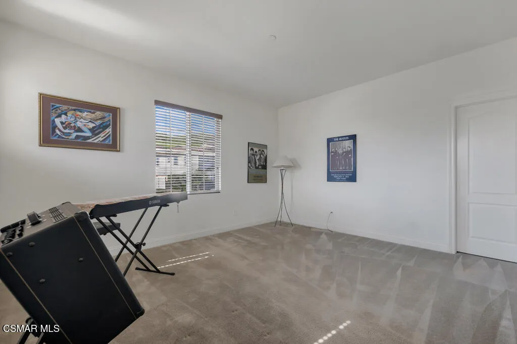 887 Coronado Circle, Santa Paula, California 93060 home-pic-29