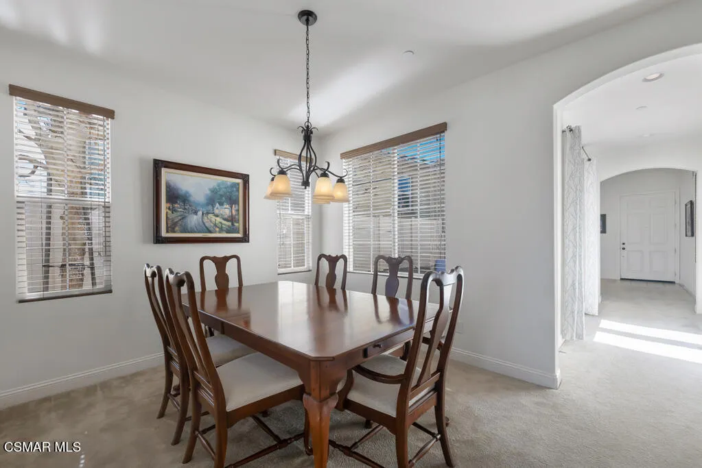 887 Coronado Circle, Santa Paula, California 93060 home-pic-11