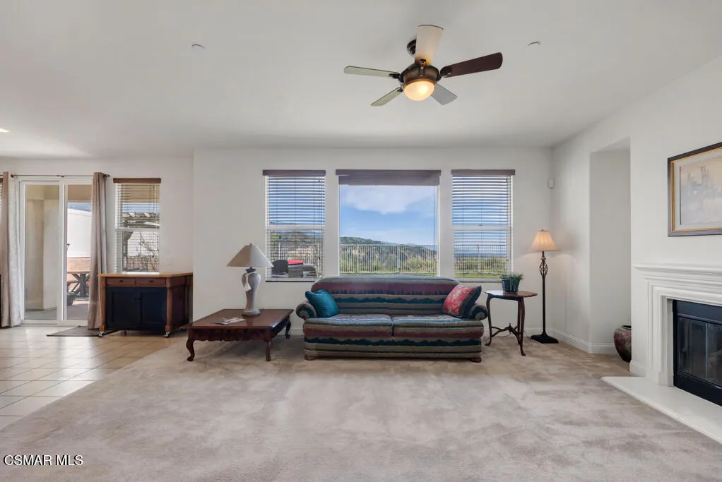 887 Coronado Circle, Santa Paula, California 93060 home-pic-12