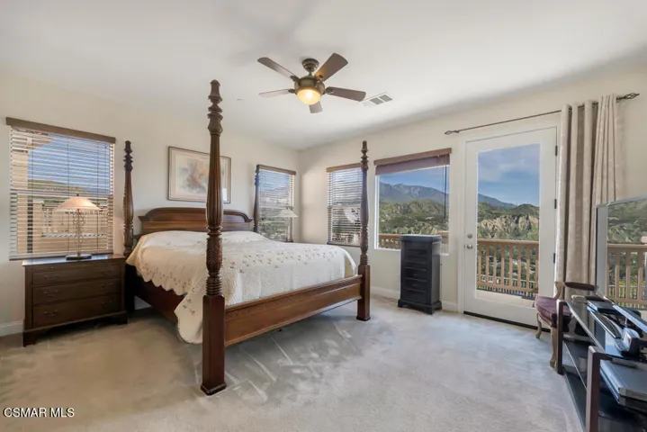 887 Coronado Cir- HsHProd-39