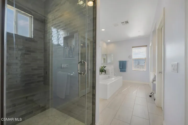 887 Coronado Cir- HsHProd-36