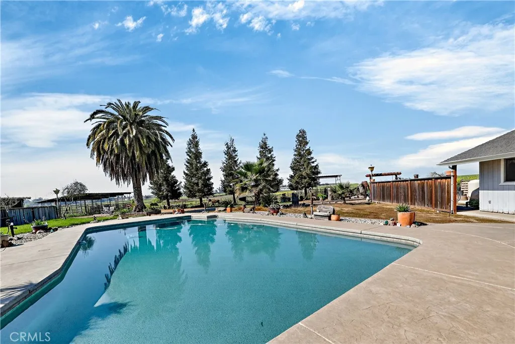 3969 Hatch Road, Merced, California 95340 home-pic-12