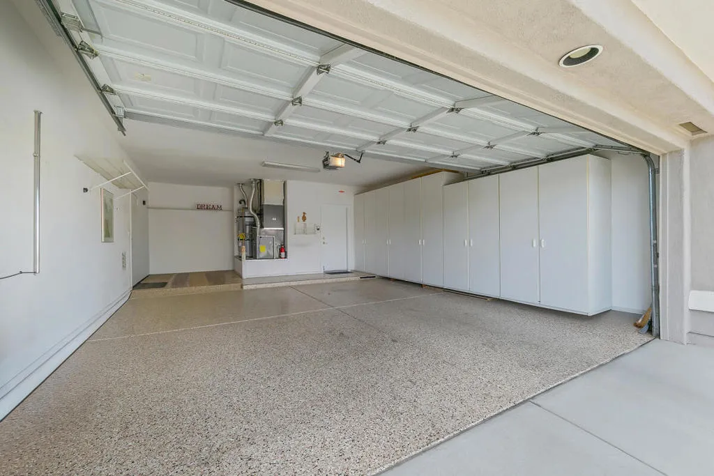 38543 Bent Palm Drive, Palm Desert, California 92211 home-pic-23