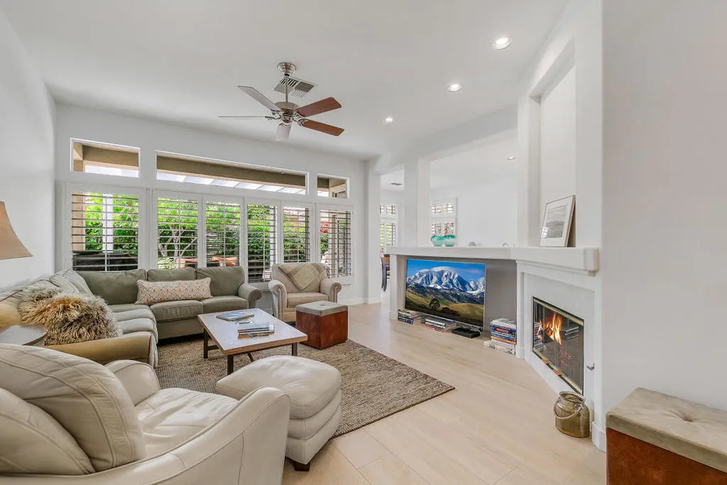 38543 Bent Palm Drive, Palm Desert, California 92211 home-pic-7