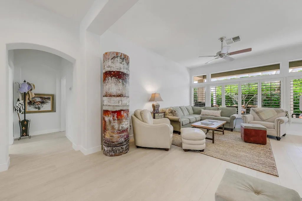 38543 Bent Palm Drive, Palm Desert, California 92211 home-pic-9