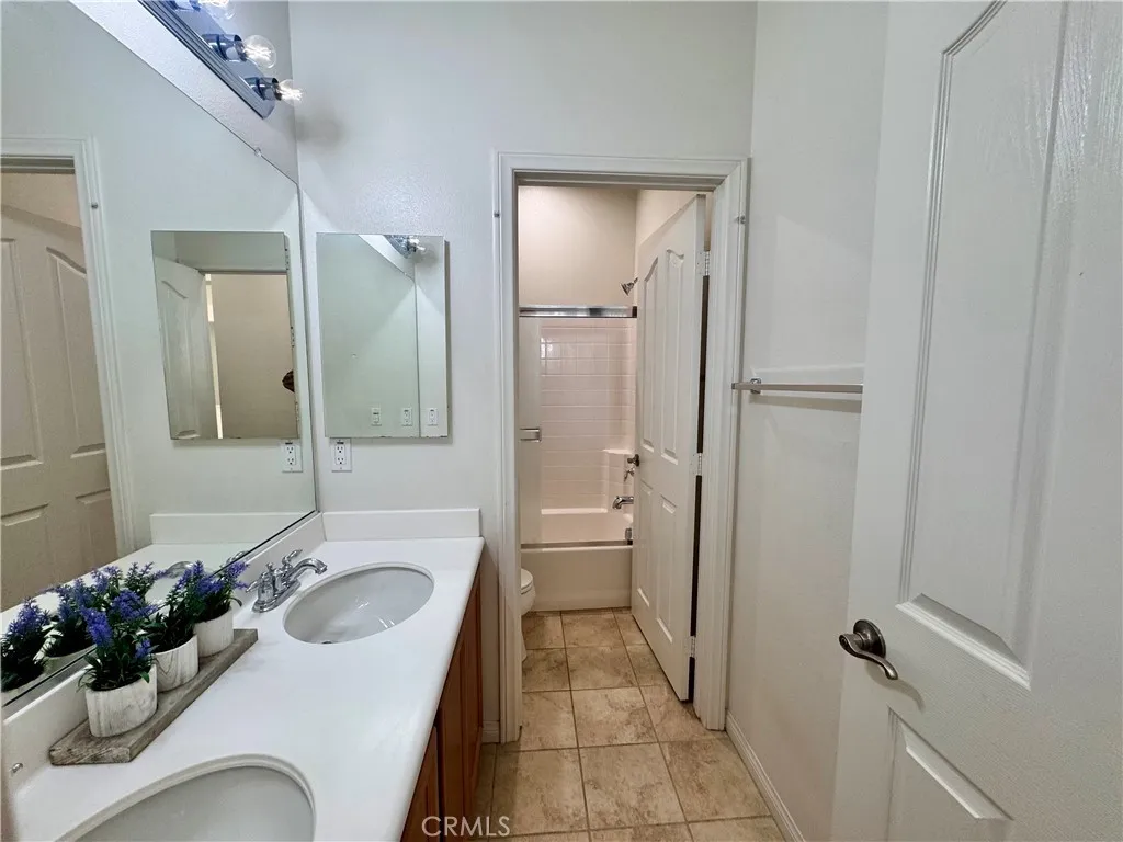8706 Founders Grove, Chino, California 91708 home-pic-24
