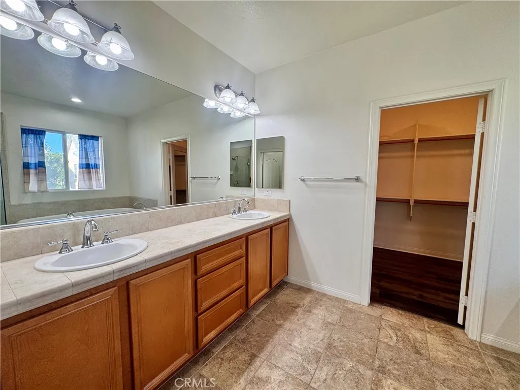 8706 Founders Grove, Chino, California 91708 home-pic-29