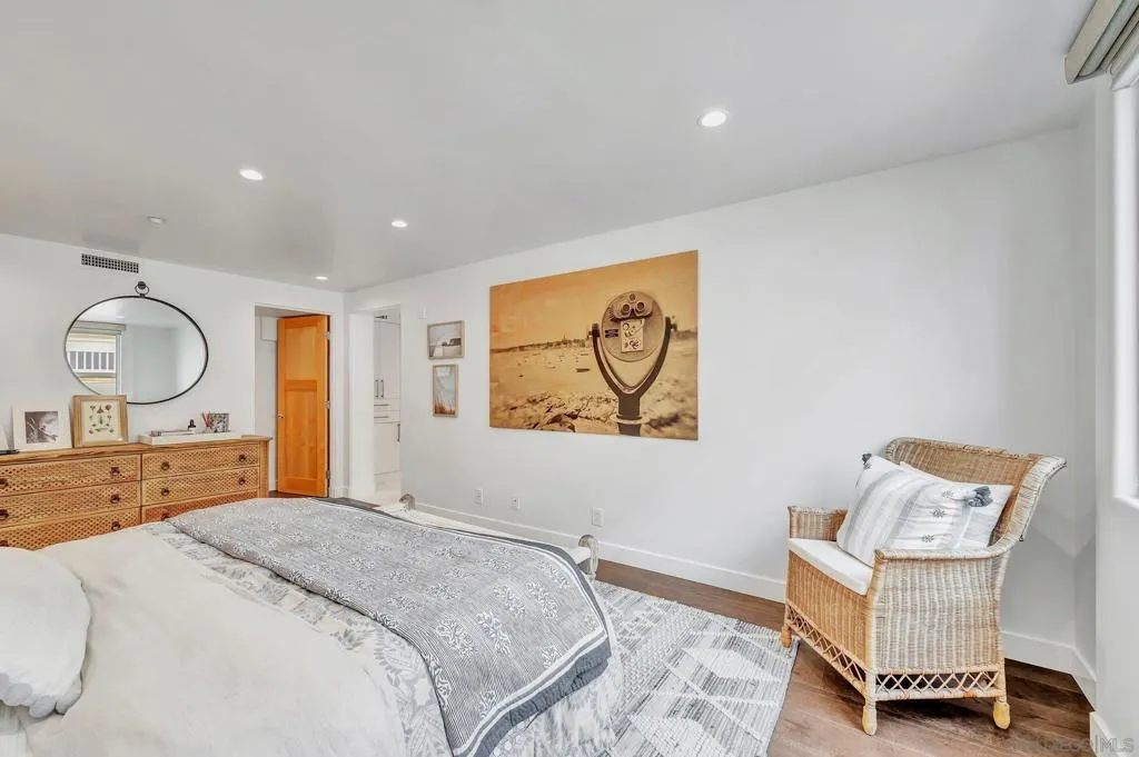 202 Coast Blvd 8, La Jolla, California 92037 home-pic-10