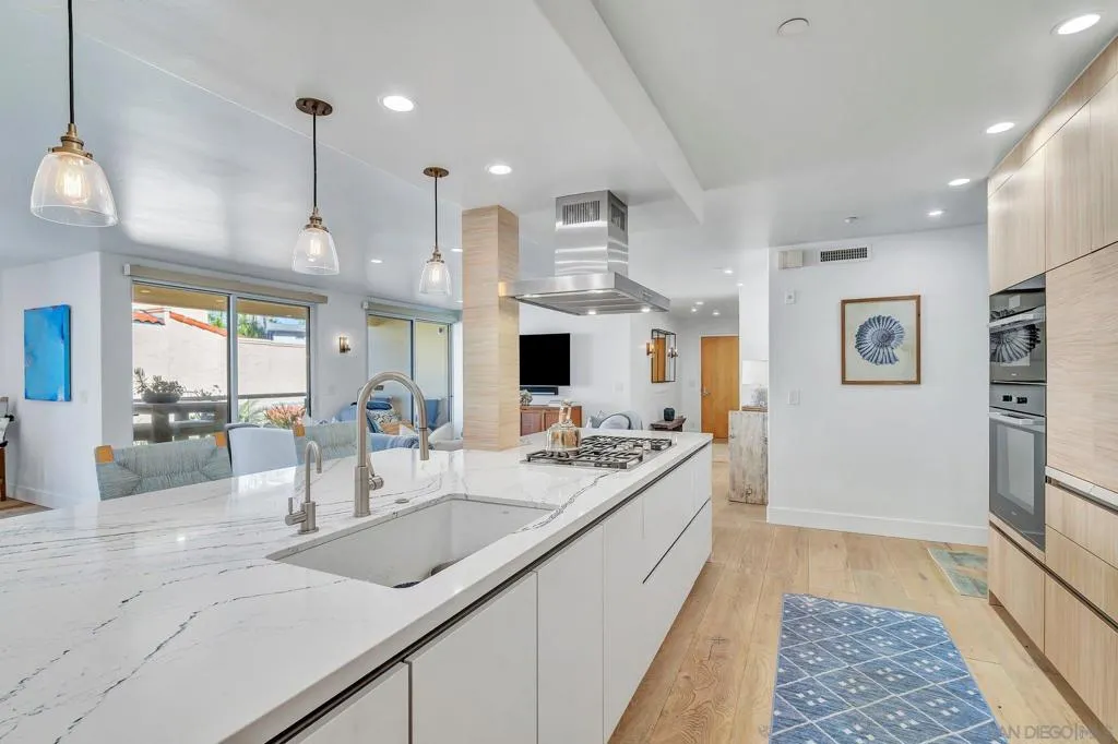 202 Coast Blvd 8, La Jolla, California 92037 home-pic-7