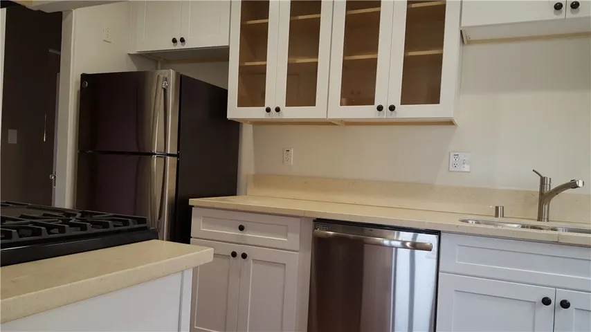 57 Pomona Avenue, Long Beach, California 90803