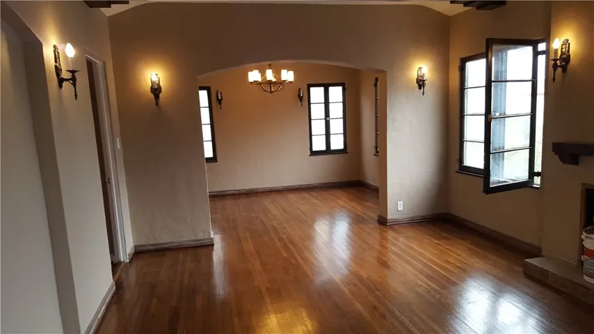57 Pomona Avenue, Long Beach, California 90803