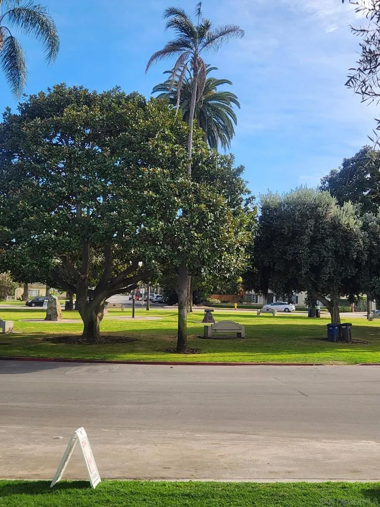 1155 Star Park Circle 1a, Coronado, California 92118 home-pic-26