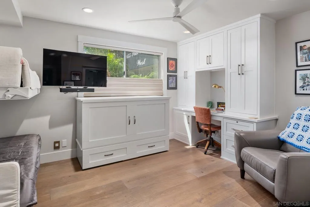 1155 Star Park Circle 1a, Coronado, California 92118 home-pic-39