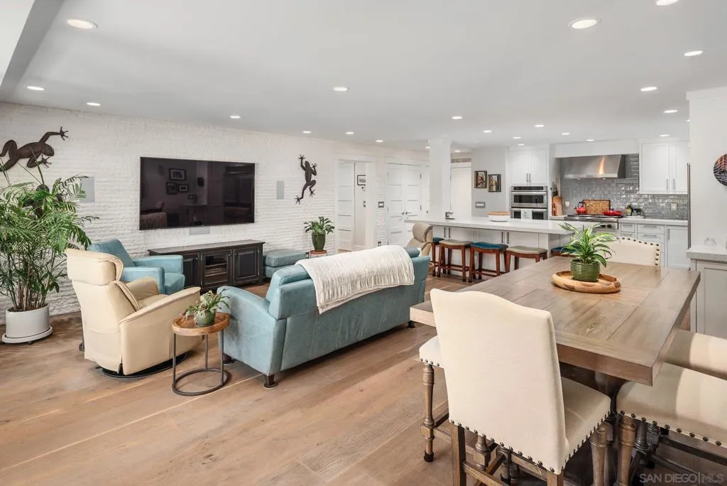 1155 Star Park Circle 1a, Coronado, California 92118 home-pic-19