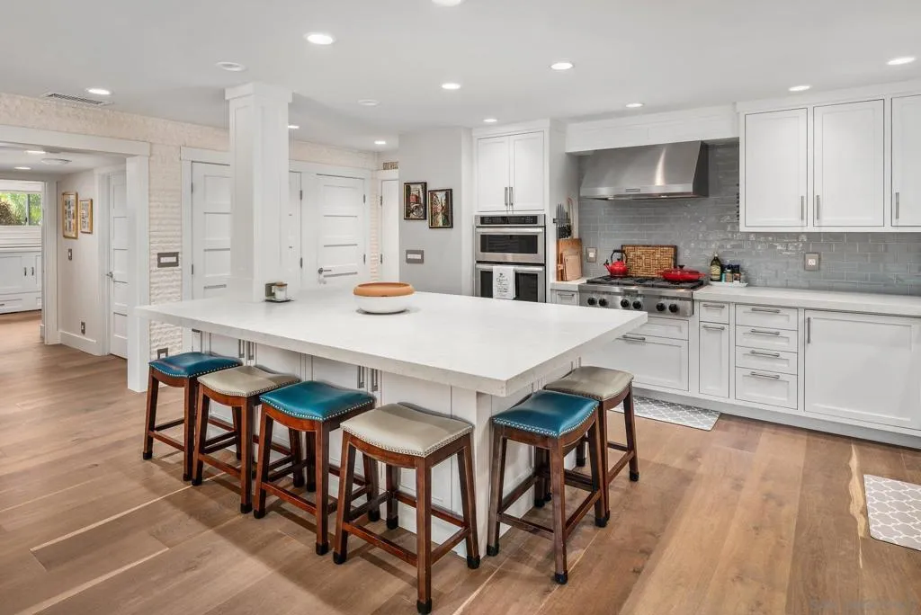 1155 Star Park Circle 1a, Coronado, California 92118 home-pic-18