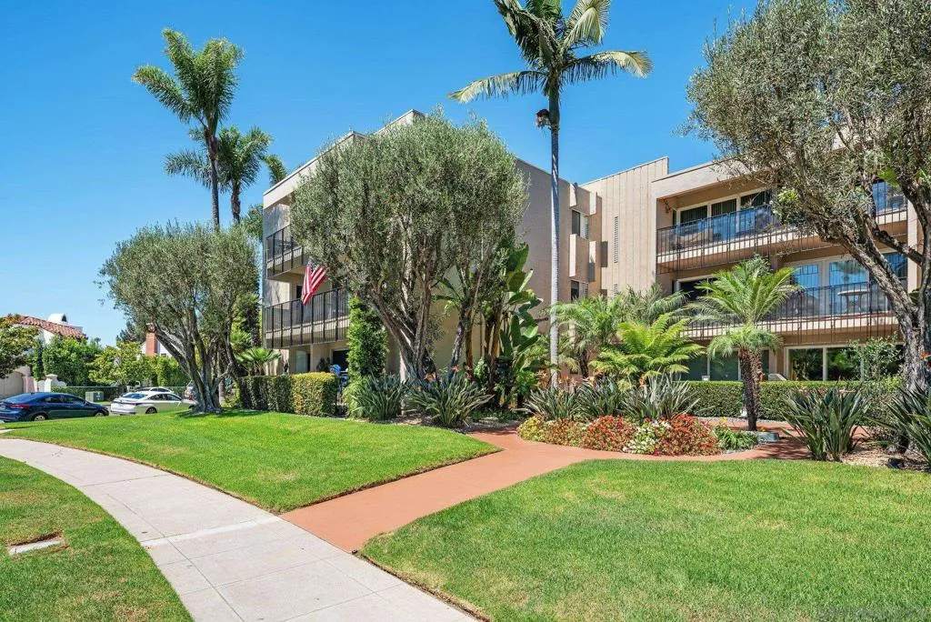 1155 Star Park Circle 1a, Coronado, California 92118 home-pic-11