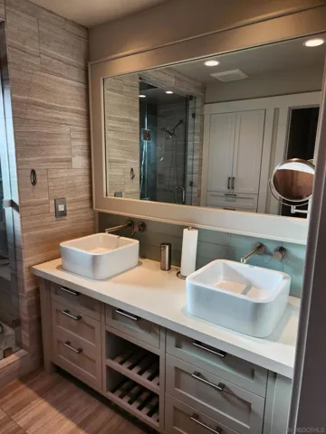 Primary Bath/Spa