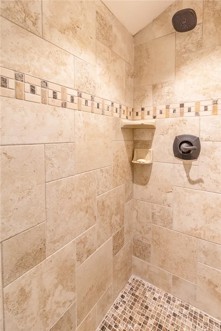 915 Beach Drive, Needles, California 92363 home-pic-49