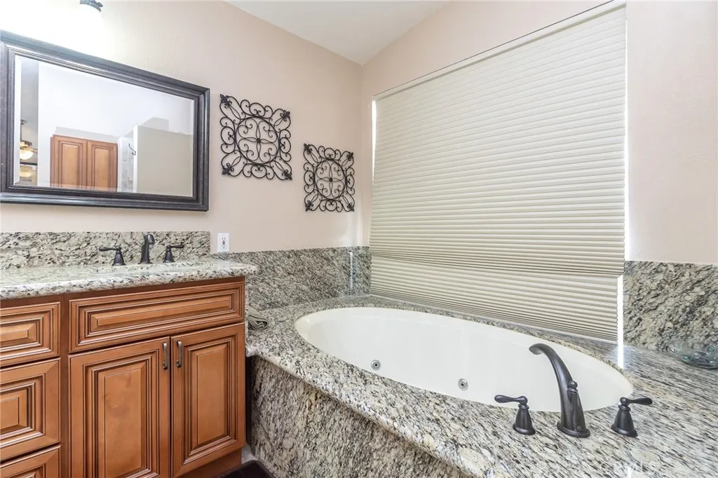 915 Beach Drive, Needles, California 92363 home-pic-39