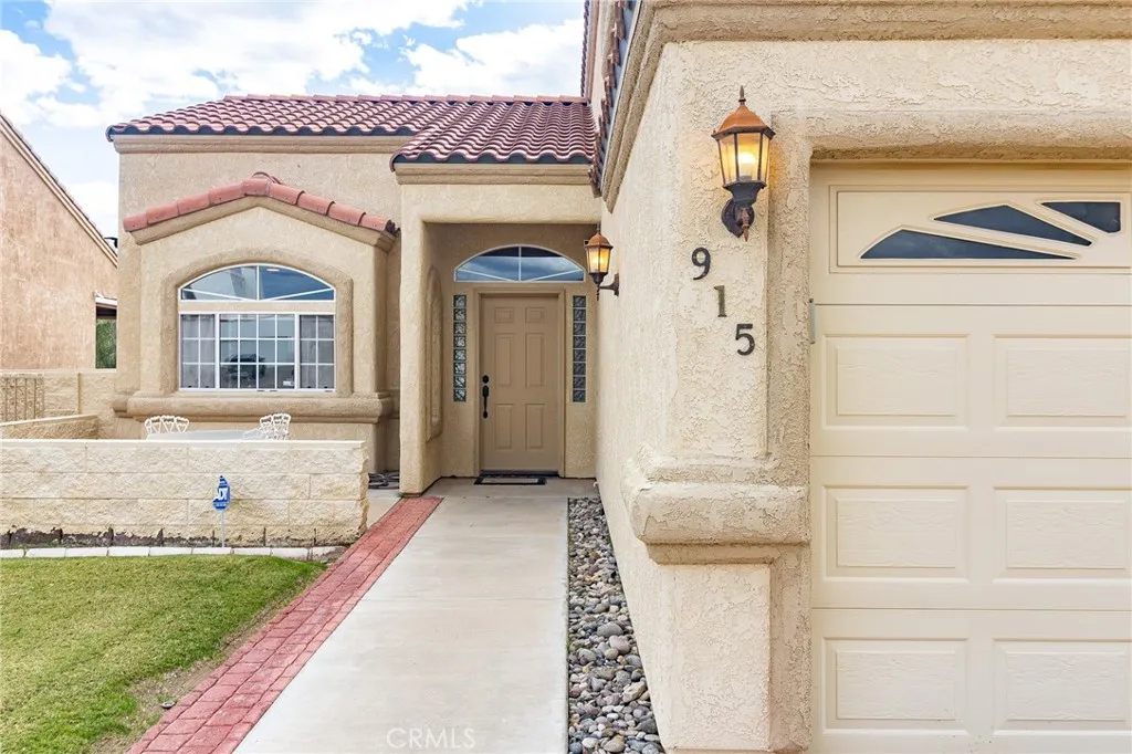 915 Beach Drive, Needles, California 92363 home-pic-5