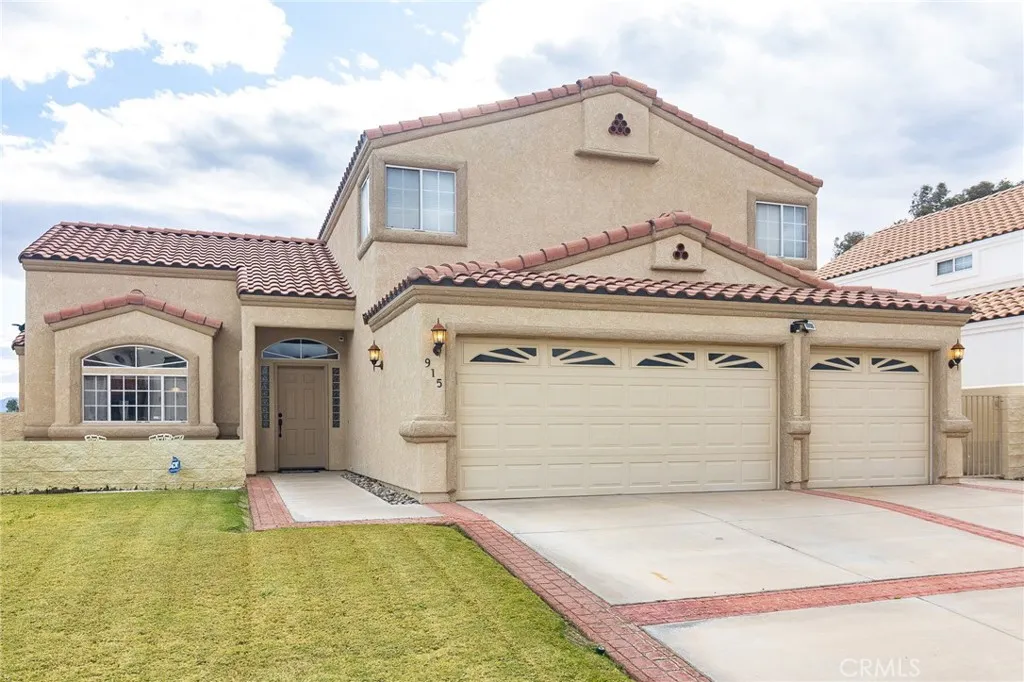 915 Beach Drive, Needles, California 92363 home-pic-2
