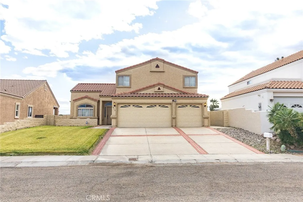 915 Beach Drive, Needles, California 92363 home-pic-1