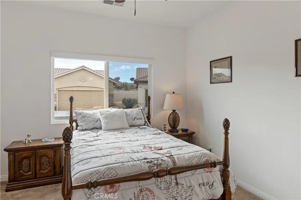 7466 Via Real Lane, Yucca Valley, California 92284 home-pic-17