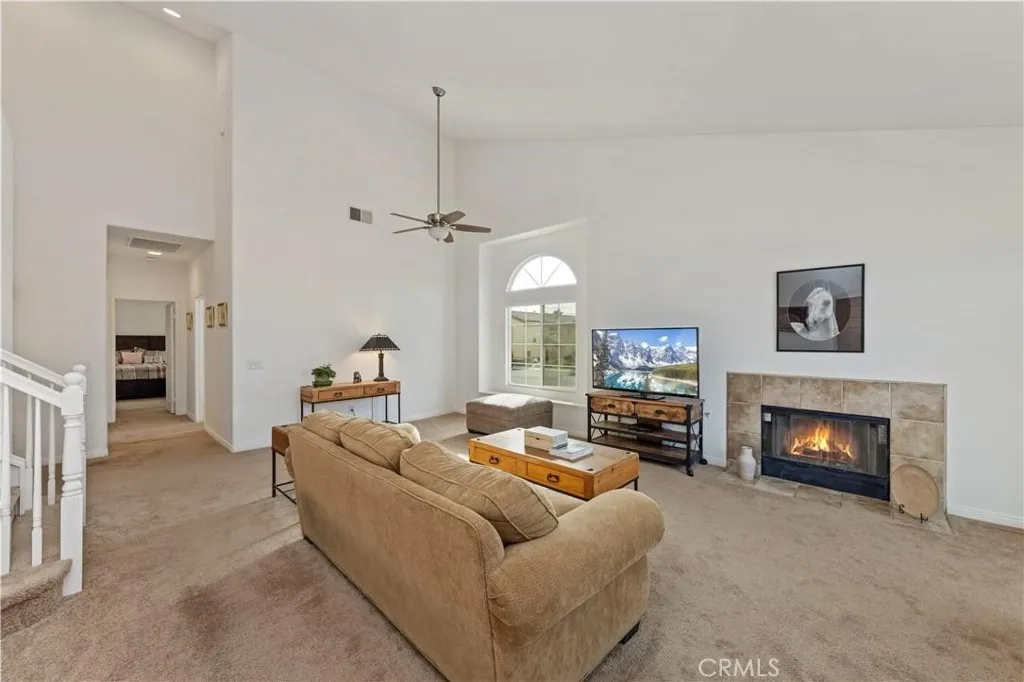7466 Via Real Lane, Yucca Valley, California 92284 home-pic-4