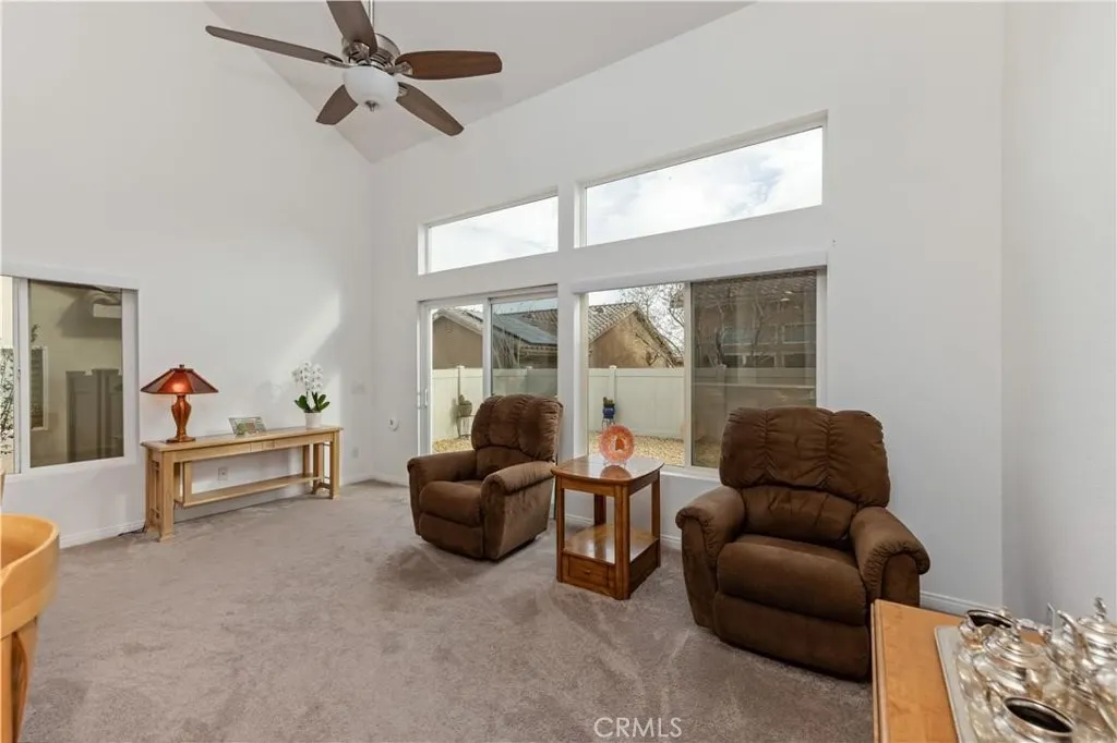 7466 Via Real Lane, Yucca Valley, California 92284 home-pic-11