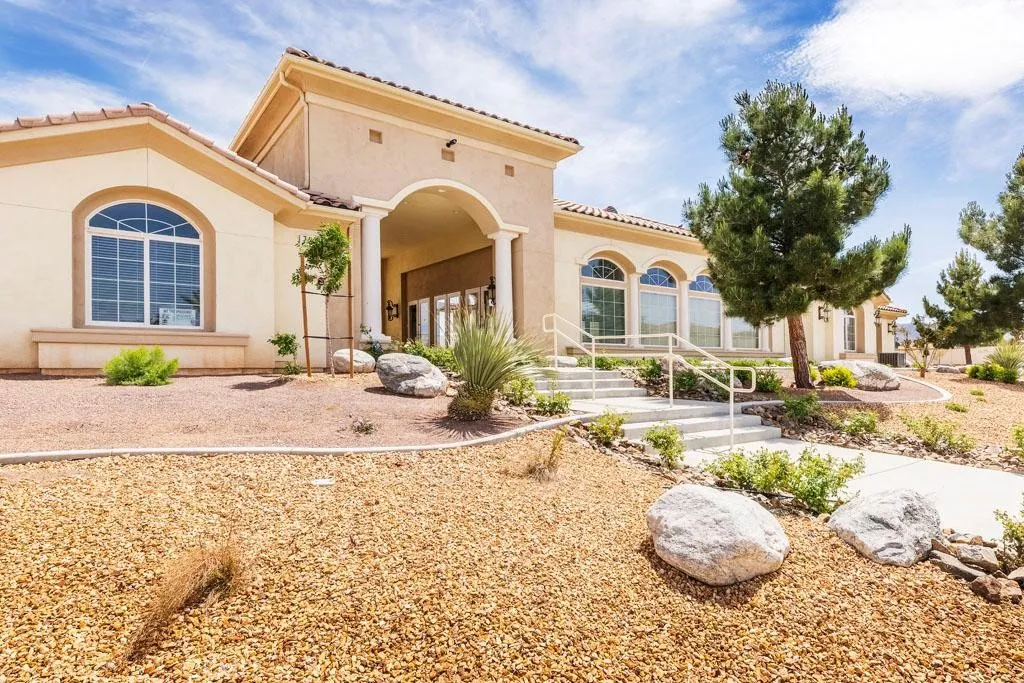 7466 Via Real Lane, Yucca Valley, California 92284 home-pic-25