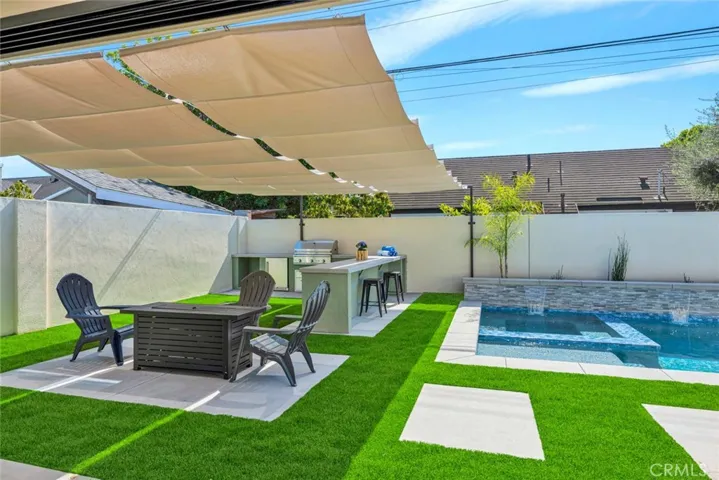 BACKYARD IS AMAZING!