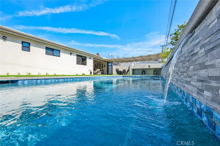 WATERFALL FEATURE