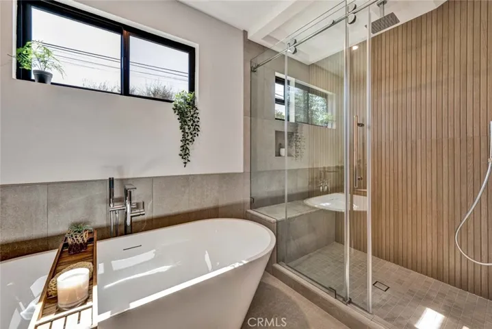 PRIMARY BATH VIEW