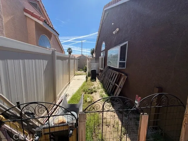13200 Northstar, Victorville, California 92392 home-pic-18