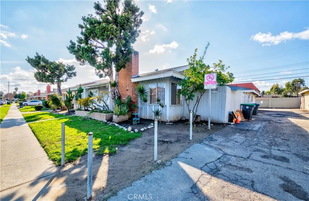 15821 S Myrtle, Tustin, California 92780 home-pic-3