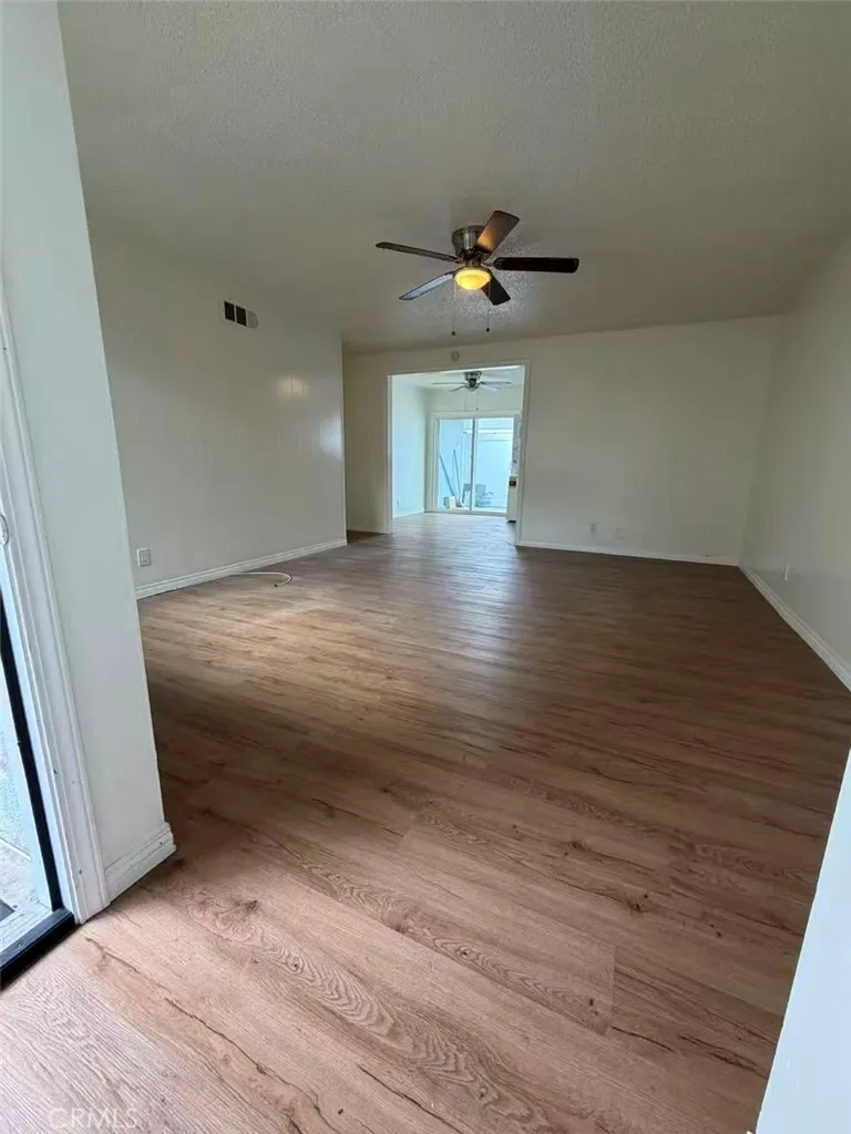 15821 S Myrtle, Tustin, California 92780 home-pic-9
