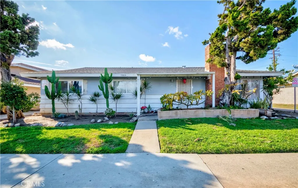 15821 S Myrtle, Tustin, California 92780 home-pic-1
