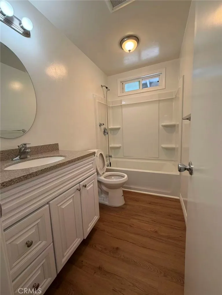 15821 S Myrtle, Tustin, California 92780 home-pic-13