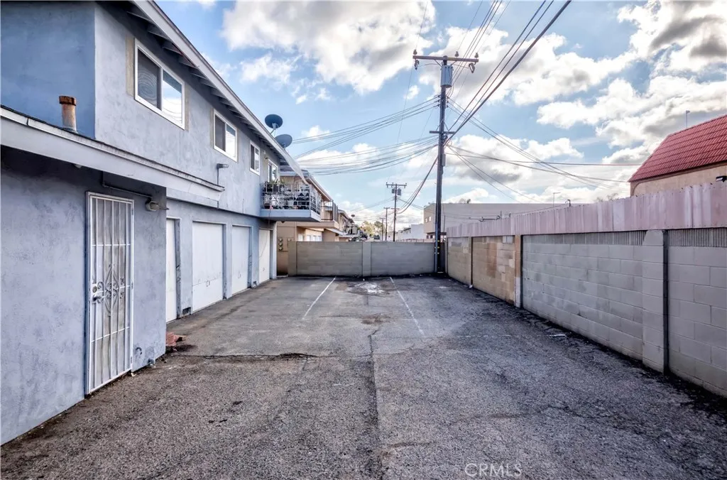 15821 S Myrtle, Tustin, California 92780 home-pic-18