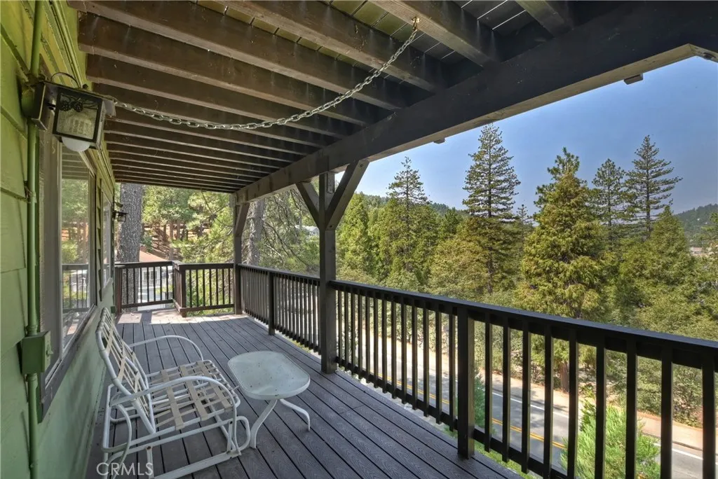 24445 San Moritz Drive, Crestline, California 92325 home-pic-34