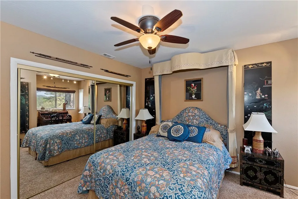 24445 San Moritz Drive, Crestline, California 92325 home-pic-27