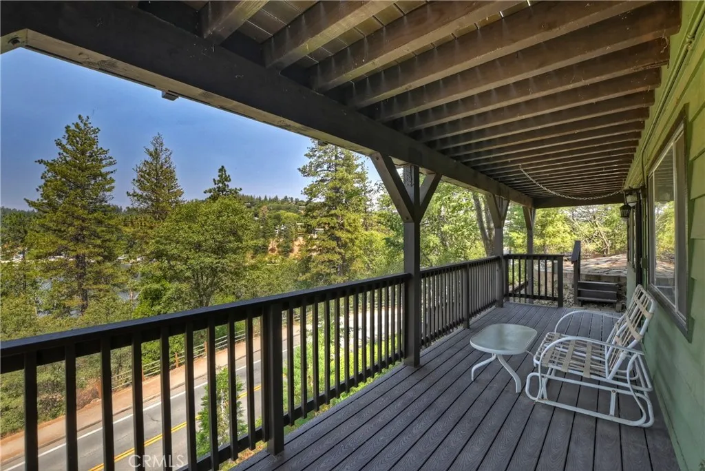 24445 San Moritz Drive, Crestline, California 92325 home-pic-38