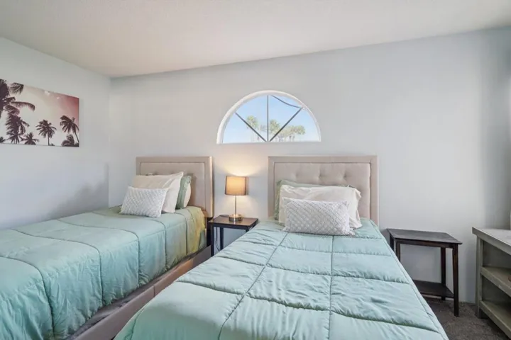 15-web-or-mls-Evergreen Ash-S0403-015